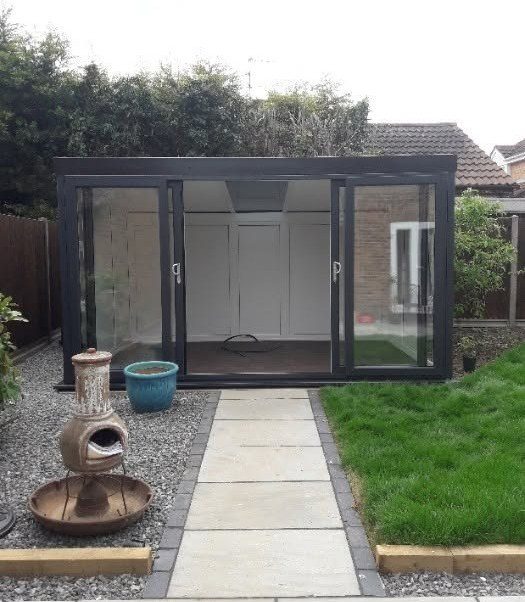 Modern flat roofed garden room